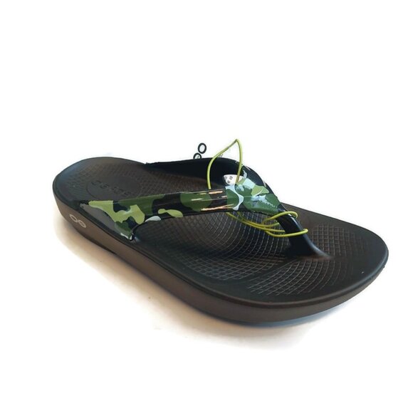 Oofos Womens Size 5 Oolala Limited Thong Sandals Recovery Flip Flops Jungle Camo - Picture 1 of 10